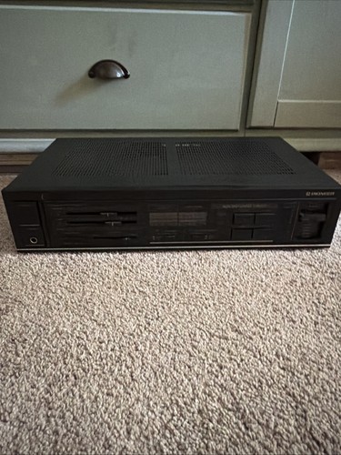 Pioneer stereo amplifier - stereo,