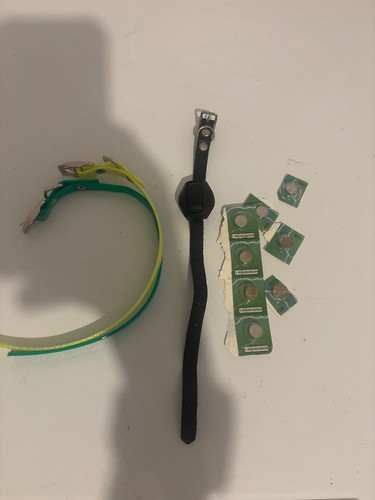 Deben ferret collar comes with - collar,