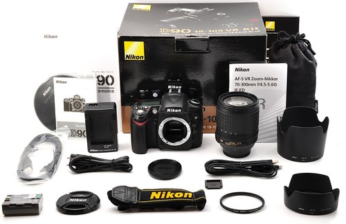 Near mint box nikon d90 - [near,