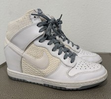 Nike Dunk Sky High Essential