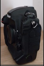 Nikon D5 20.8MP Digital SLR Camera – Body Only (Dual XQD VERSION)