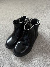 girls black ugg boots