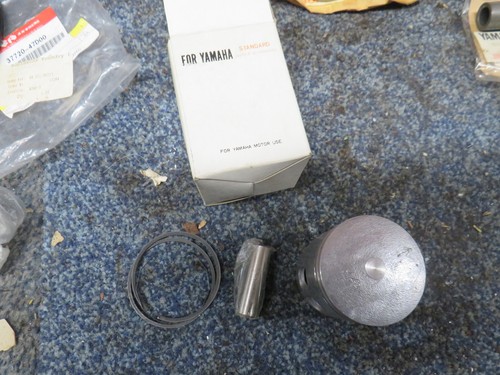 Yamaha rd80 dt80 piston kit - piston,