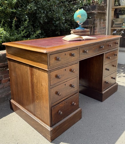 Victorian twin pedestal - victorian,
