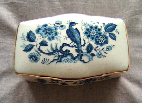 Very rare blue white crown - very, &