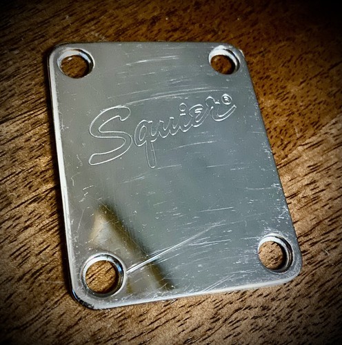 Chrome squier neck plate - chrome,