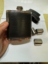 Amazing 8oz Hip Flask Set
