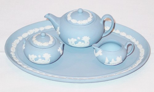 Discontinued wedgwood mini - discontinued, /