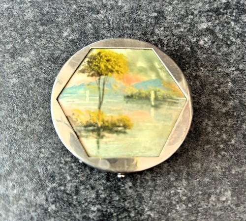 Vintage art deco gwenda powder - vintage,