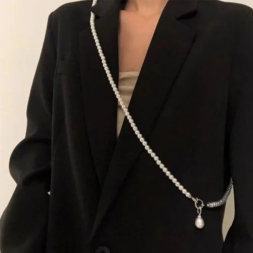 Long baroque pearl necklace - baroque,