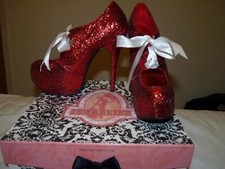 Rare Bordello Pleaser Red