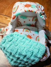 10" CUTE HOODED CARRY CRIB WITH BLANKET  **RAINBOWS**