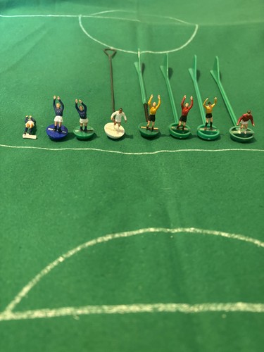 Subbuteo goalkeepers 8 - goalkeepers,