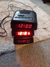 3x Clock Radios