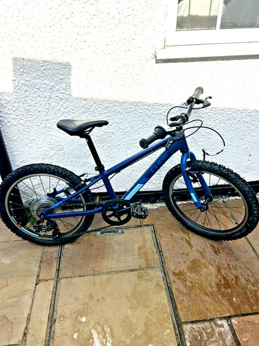 Cube acid race - race, 20”