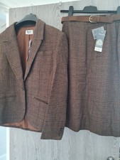 Planet Ladies Skirt Suit Bnwt