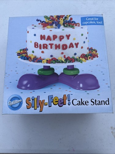 Wilton silly feet cake - wilton,