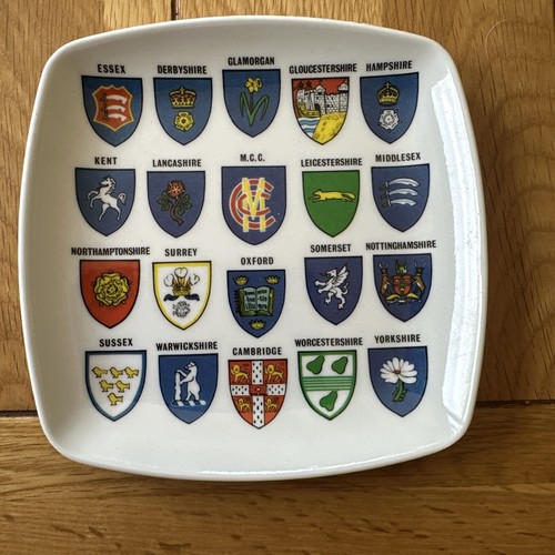 Vintage cricket clubs badges - vintage,