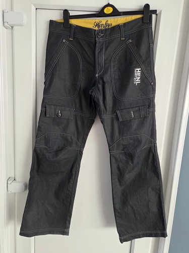 Henleys y2k black cargo - black,