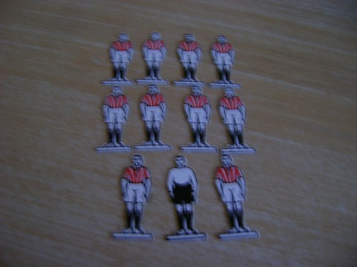 Subbuteo celluloid flat team - celluloid/flat,