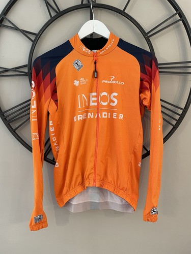 Ineos grenadiers pro team - pro,
