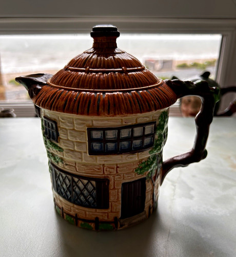 Beswick 241 england cottage - beswick,