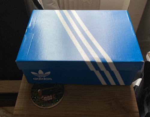 Adidas originals empty shoe - empty,