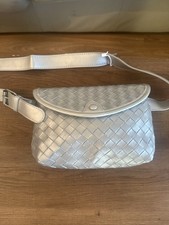Elegant Silver Colour Woven