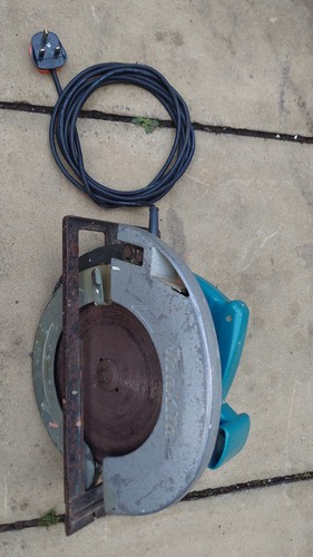 Makita 240v 266 - , circular