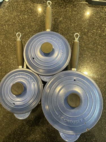 Creuset blue saucepan - le,