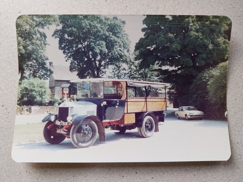 Albion wagonette vauxhall - wagonette.,