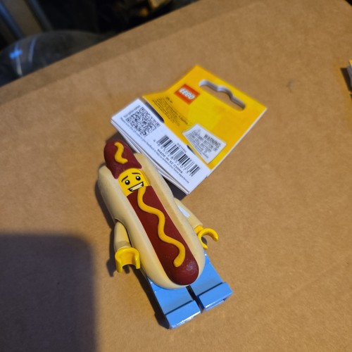 Lego iconic minifigure key - lego®,