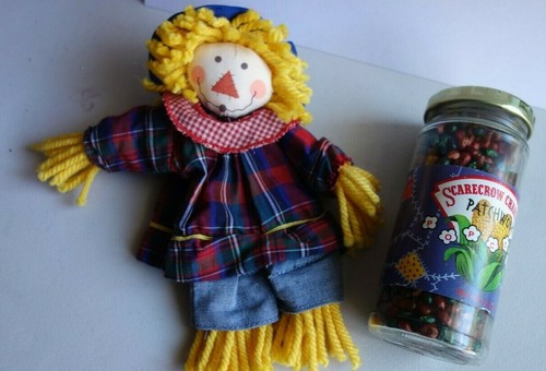 Avon gift collection scarecrow - avon,
