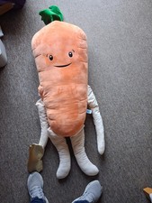 Giant Kevin The Carrot