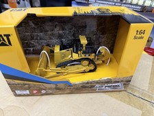 DM 1/64 Cat D11 Track Type