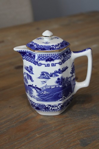 Ringtons tea lidded willow - lidded,