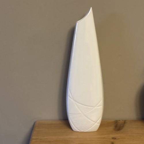 Belleek living vase 33cm - belleek,