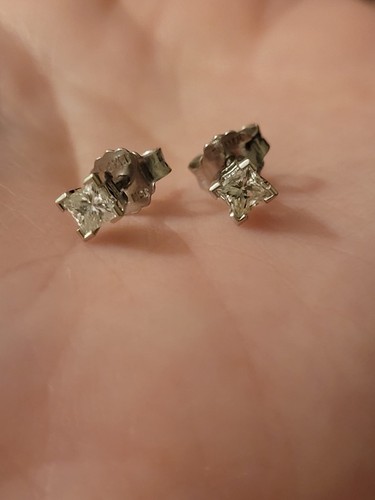 Diamond stud earrings - , 18ct