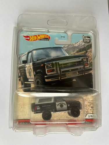 Hot wheels premium - hot, off