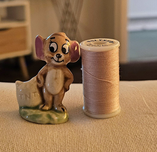 Ceramic mouse cartoon - mouse,