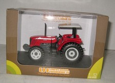 1/32 Universal Hobbies Massey