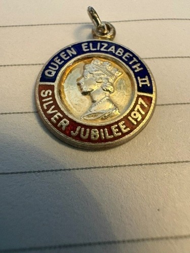 Queen elizabeth silver jubilee - elizabeth,