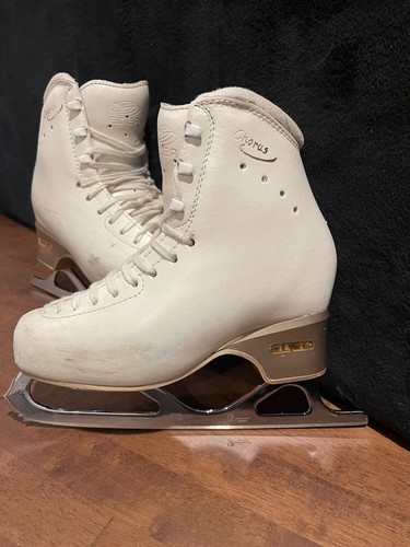 Edea chorus figure skates - figure, 225