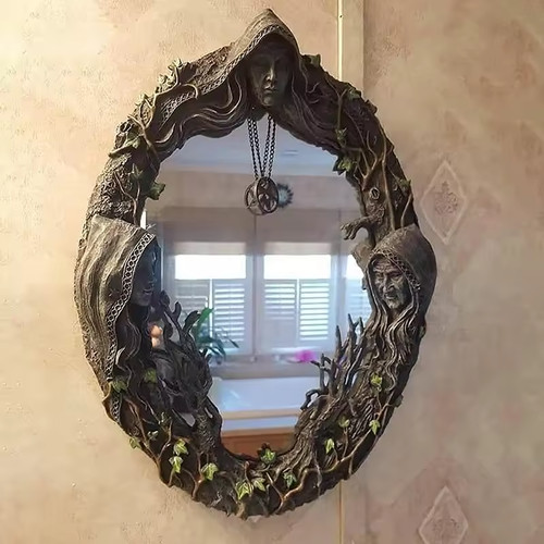 Compact gothic resin - compact,