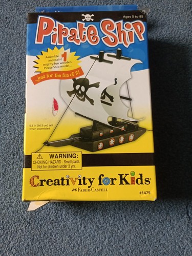 Kids pirate ship toy - pirate,