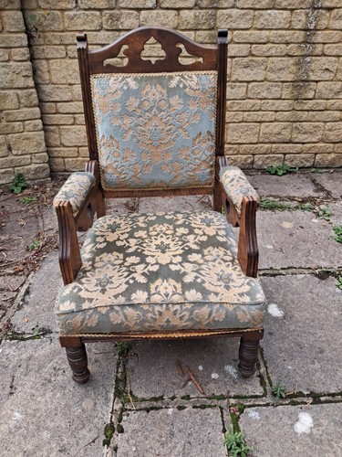 Stunning oak fireside chair - stunning,