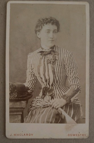 Victorian carte cdv young lady - carte,