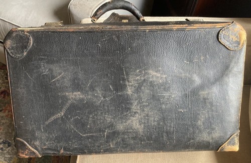 Cowhide leather gladstone - cowhide,
