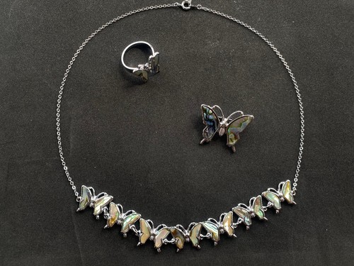 Abalone shell butterfly - ,