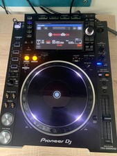 2 x CDJ 2000 NXS + DJM900